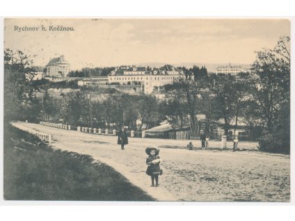 57 - Rychnov nad Kněžnou, oživený celkový pohled na město, cca 1922