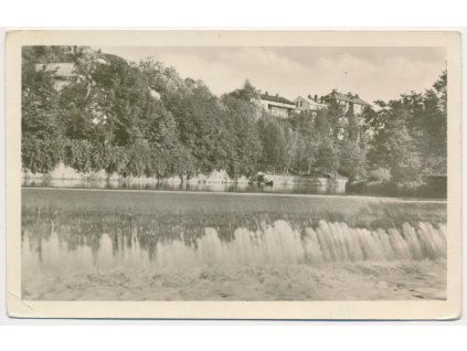 66 - Trutnovsko, Dvůr Králové nad Labem, partie u splavu, cca 1951