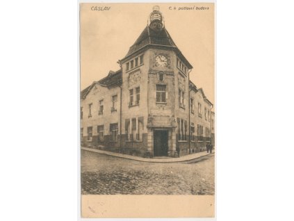 31 - Kutnohorsko, Čáslav, C. k. poštovní budova, oživená partie, cca 1918