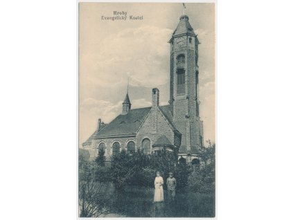 65 - Teplicko, Hrob, oživená partie před Evangelickým kostelem, cca 1926