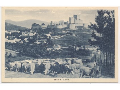 28 - Klatovsko, Rabí, oživený pohled na hrad a město s pasáčkem a ovcemi, 1930