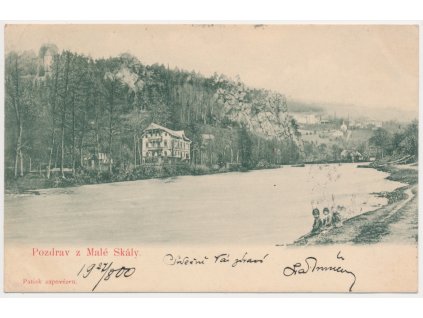 20 - Jablonecko, Malá Skála, oživená partie u řeky pod Pantheonem, 1900
