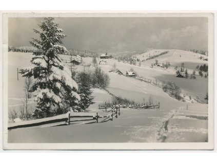 16 - Frýdeckomístecko, Lyžařská partie na Gruni, cca 1936