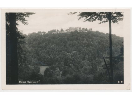16 - Frýdeckomístecko, pohled na hrad Hukvaldy, cca 1937