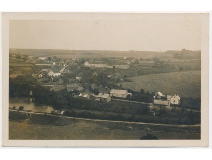 51 - Praha-západ, Choteč, celkový pohled na obec, cca 1938
