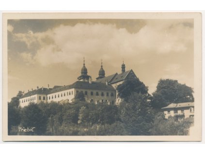 67 - Třebíč, pohled na zámek, cca 1935