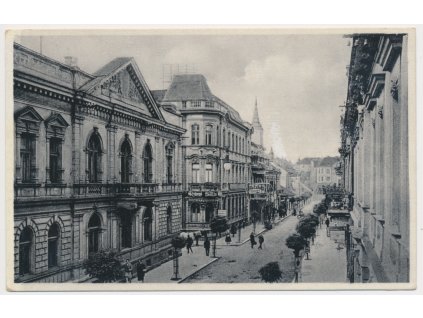 Slovensko, Žilina, oživená Masarykova ulice, cca 1940