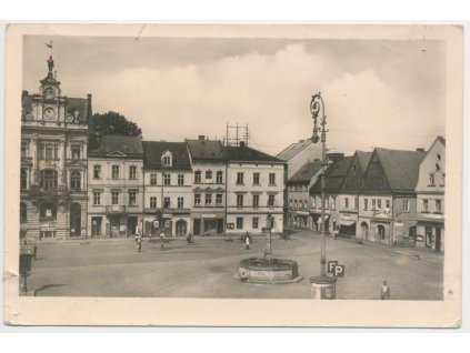 14 - Děčínsko, Česká Kamenice, oživené náměstí, cca 1954