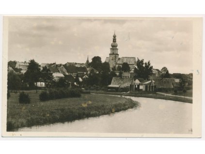 75 - Žďár nad Sázavou, pohled na město, zámek, cca 1953