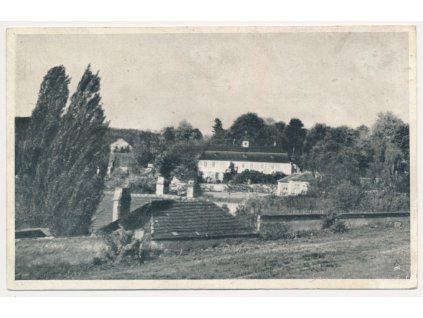 29 - Kolínsko, Molitorov, pohled na zámek, cca 1942
