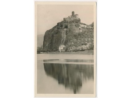 69 - Ústní nad Labem, pohled na hrad Střekov, cca 1951