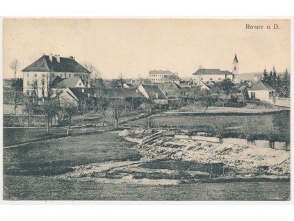 10 - Chrudimsko, Ronov nad Doubravou, pohled na město, cca 1922