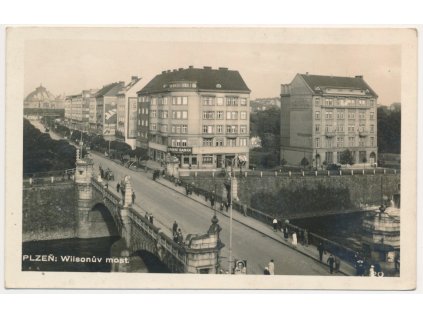 47 - Plzeň, Wilsonův most, pohled na město, cca 1936