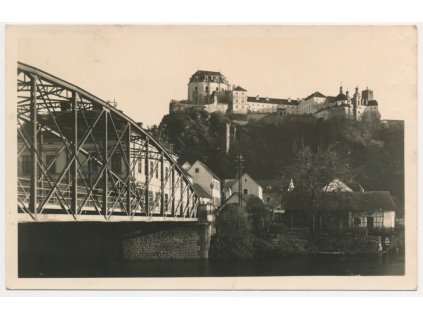 74 - Znojemsko, Vranov nad Dyjí, pohled na zámek, cca 1949