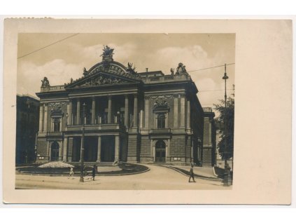 04 - Brno, Zemské divadlo na hradbách, cca 1932