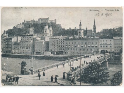 Rakousko, Salzburg, Staatbrücke, pohled na oživený most, cca 1906