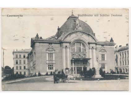 Ukrajina, Czernowitz, Stadttheater mit Schiller Denkmal, cca 1915