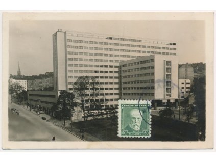 49 - Praha, Žižkov, Všeobecný pensijní ústav, cca 1934