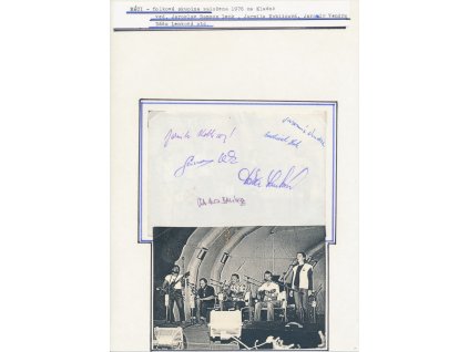 Máci, česká folková skupina, sběratelský list s výstřižky fotografií z časopisu s vl. podpisy