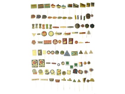 ČSSR, sestava cca 100 kusů převážně podnikových a sportovních odznaků, každý kus jiný