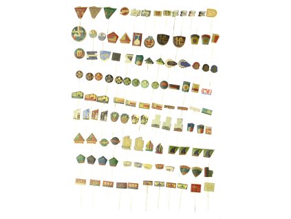 ČSSR, sestava cca 120 kusů převážně podnikových a sportovních odznaků, každý kus jiný