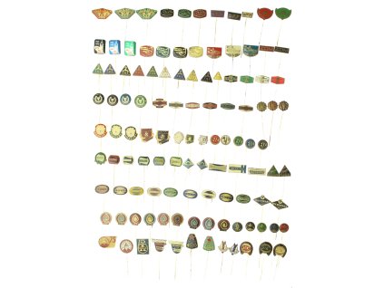 ČSSR, sestava cca 100 kusů převážně podnikových a sportovních odznaků, pestré