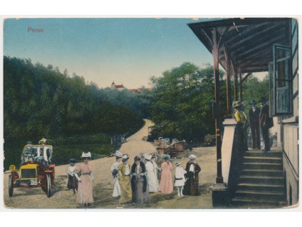 34 - Lounsko, Peruc, oživená partie s automobilem, cca 1923