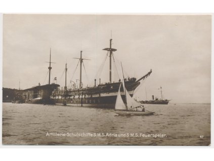 S. M. S. Adria a S. M. S. Feuerspeier, pohled na lodě, cca 1915