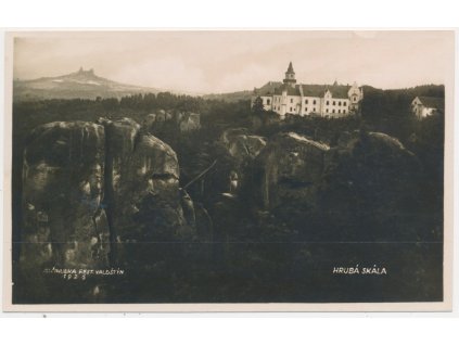 58 - Semilsko, Hrubá Skála, pohled na zámek a okolí, cca 1926