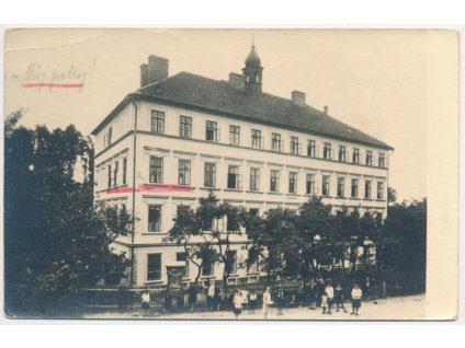 61 - Svitavsko, Sloupnice, Dívčí ústav, oživená partie, cca 1943