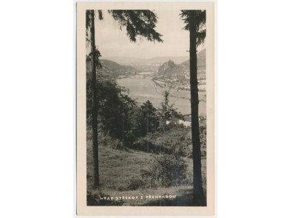 69 - Ústní nad Labem, pohled na hrad Střekov s přehradou, cca 1940