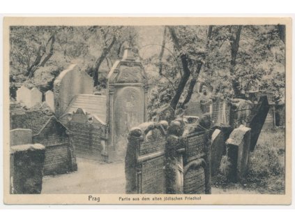 49 - Praha, Partie z židovského hřbitova, cca 1925