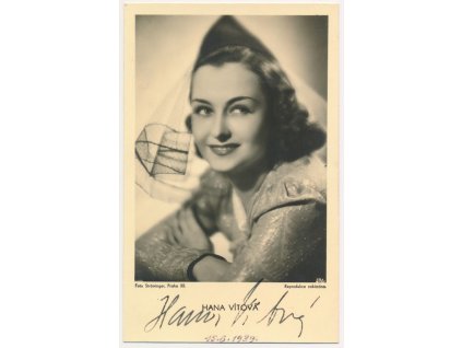 Vítová Hana (1914-1987), česká herečka, pohlednice s vlastnoručním podpisem