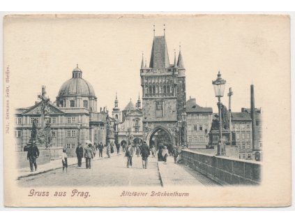 49 - Praha, Mostecká věž a Karlův most, oživená partie, cca 1900