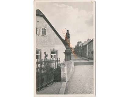 58 - Semilsko, Rovensko pod Troskami, oživená ulice,Grafo Čuda,cca1945