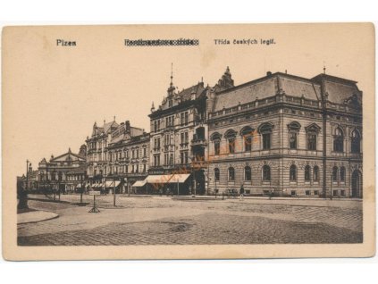 47 - Plzeň, oživená Třída českých legií, cca 1930