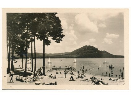 11 - Českolipsko, Doksy - Staré Splavy, Máchovo jezero, oživená partie, 1958