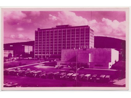 73 - Zlín, Kino, Společenský dům, Autobusy..., cca 1935