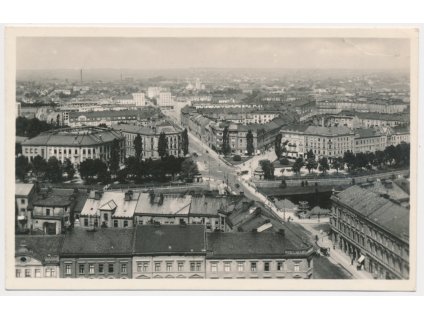 19 - Hradec Králové, celkový pohled na město, cca 1947