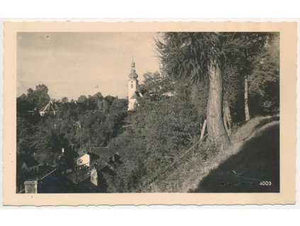 64 - Táborsko, Chýnov, pohled na kostel a okolí, cca 1944