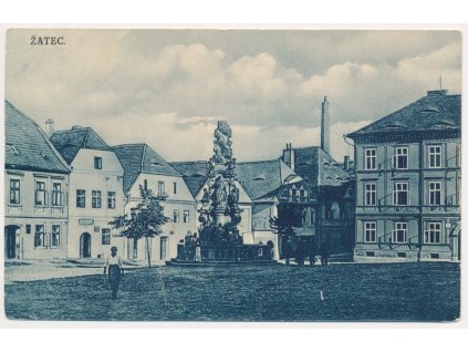 34 - Lounsko, Žatec, oživená partie z náměstí, cca 1945