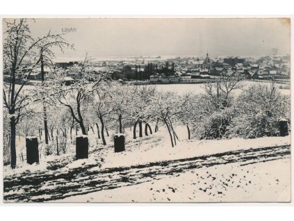 22 - Jičínsko, Libáň, Celkový pohled, zimní partie, cca 1924