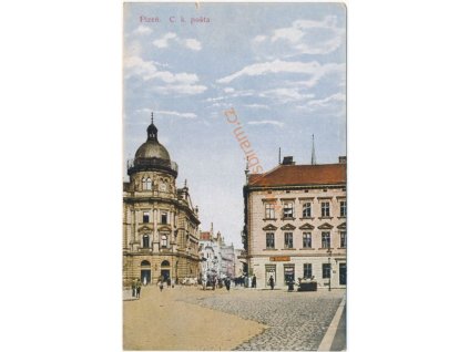 47 - Plzeň, oživené náměstí před C. k. poštou, cca 1918