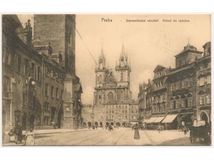 49 - Praha, oživené Staroměstské náměstí, cca 1912