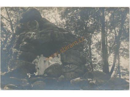 49 - Praha, pomník Julia Zeyera v Chotkových sadech, cca 1925