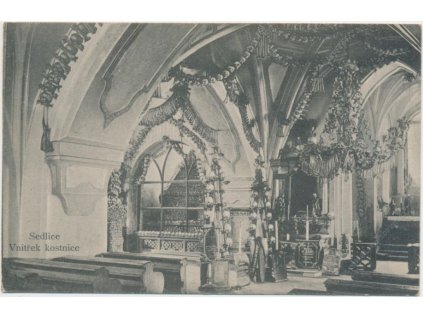 31 - Kutnohorsko, Sedlec, vnitřek kostnice, cca 1914