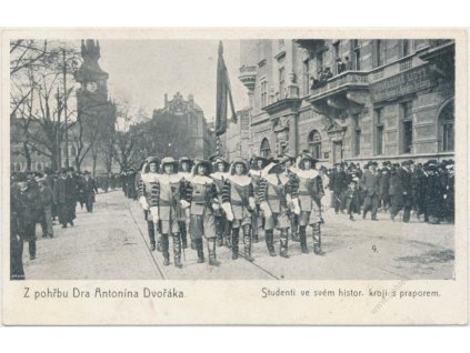 49 - Praha, pohřeb A. Dvořáka, studenti v historickém kroji, cca 1904