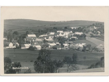 67 - Třebíčsko, Komárovice, celkový pohled na obec, cca 1940