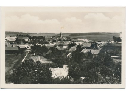 67 - Třebíč, Želetava, celkový pohled na městys, cca 1948