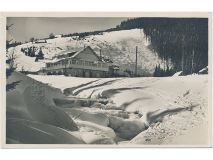 66 - Trutnovsko, Krkonoše, zimní partie u hotelu Grünbach